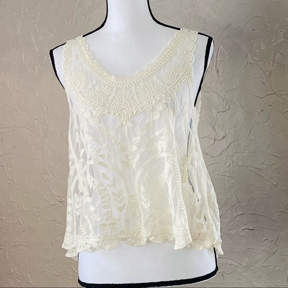 3/$25 Love Tree small sleeveless sheer floral blouse mesh lace blouse - Picture 1 of 16